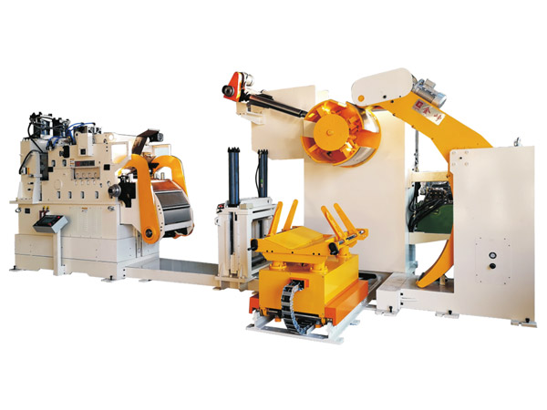 三機一(yi)體NC高配型(xing)精密料架(jia)矯直送料(liao)機