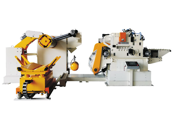 三機一(yi)體NC高配(pei)型精密(mi)料架矯(jiao)直送料(liao)機