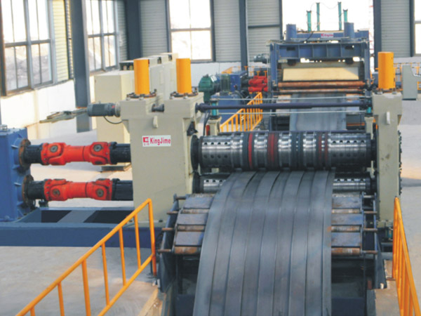 KJS40厚闆(pan)低速(su)數控(kong)精密(mi)開卷(juan)整平(ping)縱剪(jian)生産(chan)線